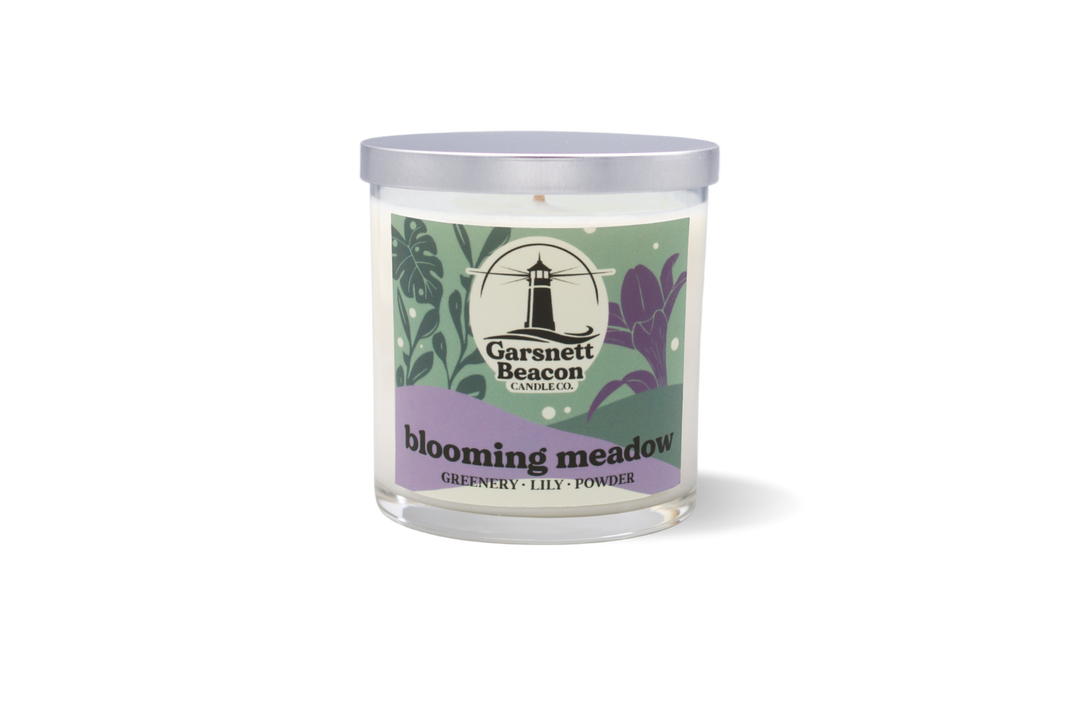 Blooming Meadow Candle - Floral, Lily, Powder Scent