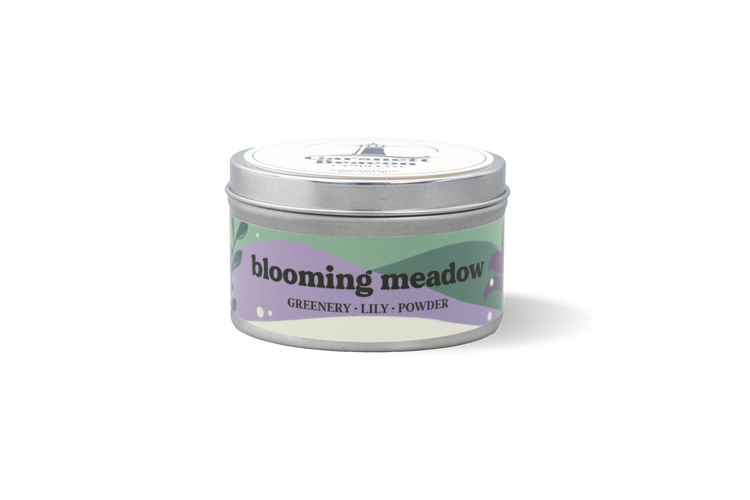 Blooming Meadow Candle - Floral, Lily, Powder Scent