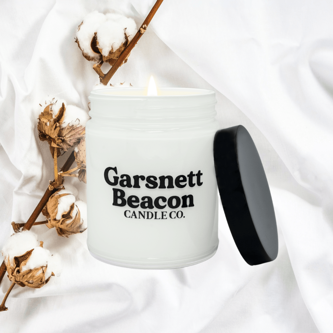 Clean Linen Soy Candle | Garsnett Beacon