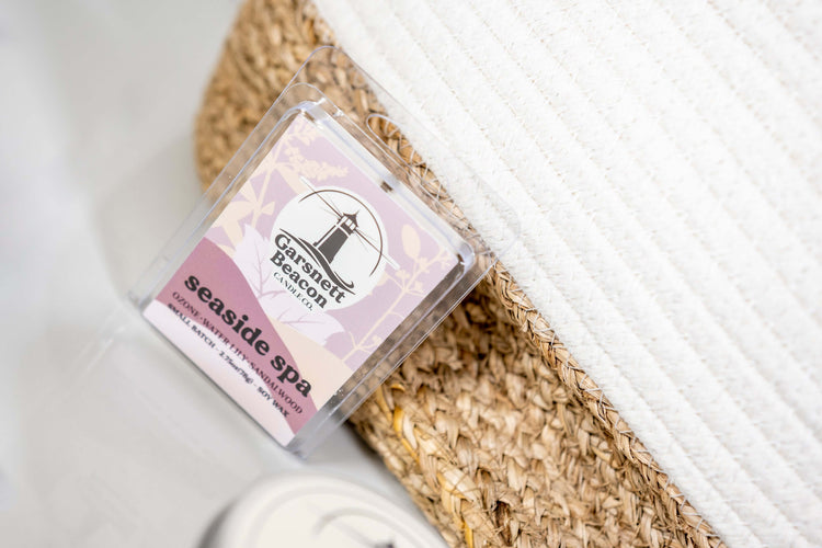 Seaside Spa Wax Melts - Ozone, Water Lily, Sandalwood Scent